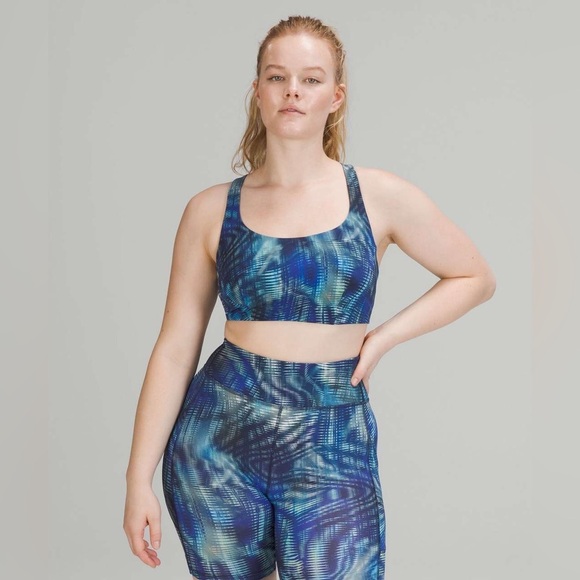 lululemon athletica Other - Lululemon Wunder Train Bra *Medium Support in Shapeshifter Flux Blue Multi Sz 6